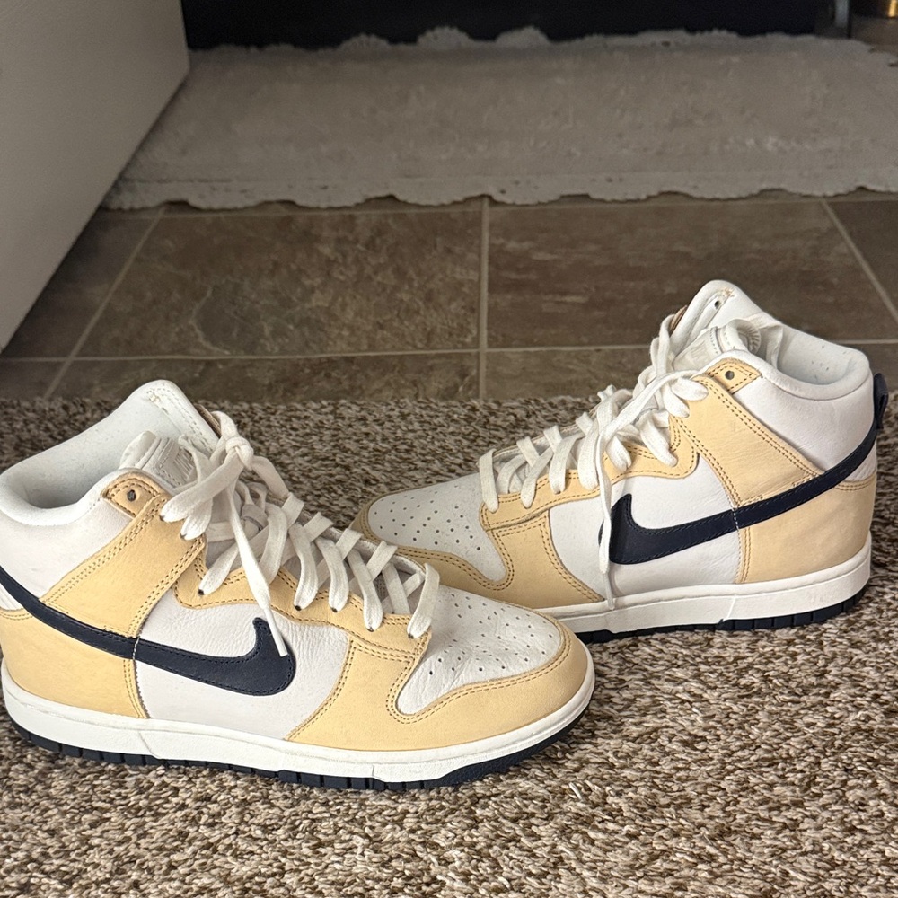Nike High-Top Sneakers in Cream and Navy